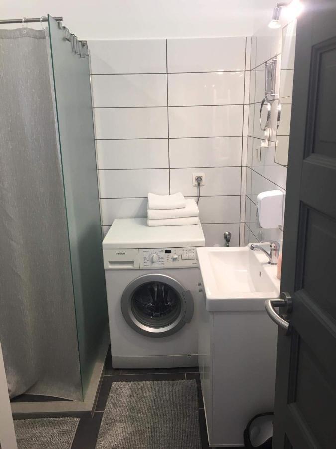 Cuki Apartmanok Dombóvár Exterior foto